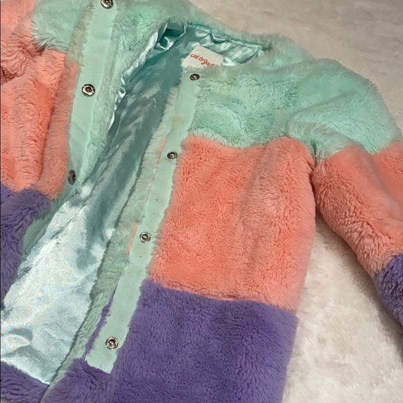 Cat and Jacket Fur Jacket - Picture 2 of 5